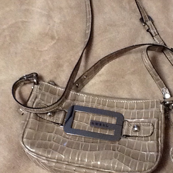 Guess purse