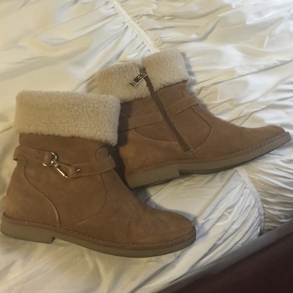 Suede fur lined booties