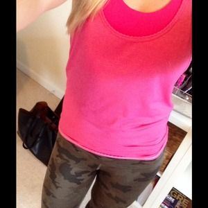 Lululemon green camo wunder under crop