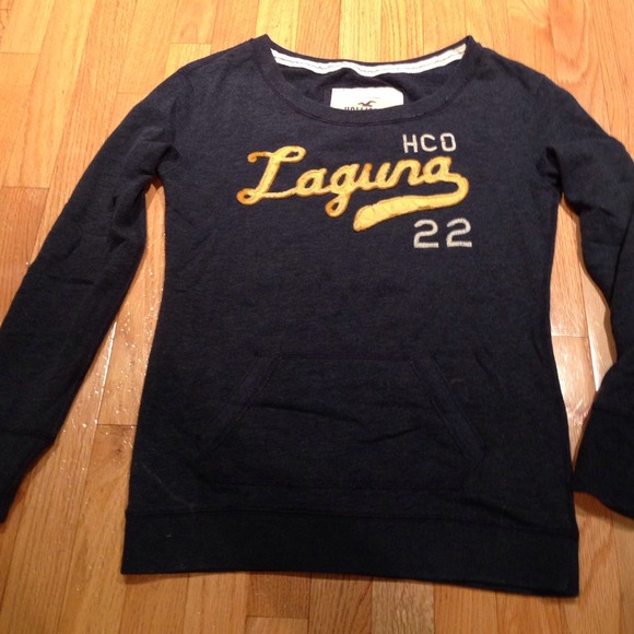 Off the shoulder Hollister sweatshirt