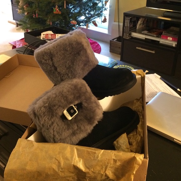 UGG Size US 4 Never Worn Boots