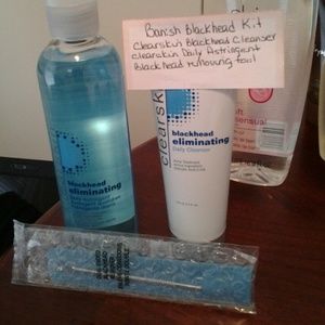 BANISH BLACKHEADS KIT.   NEW