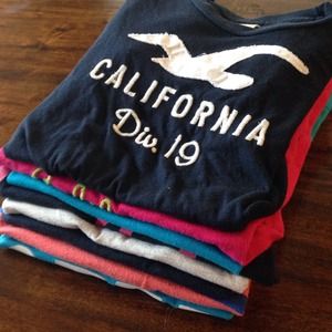 XS Hollister T-Shirt Bundle! ☀️🏄