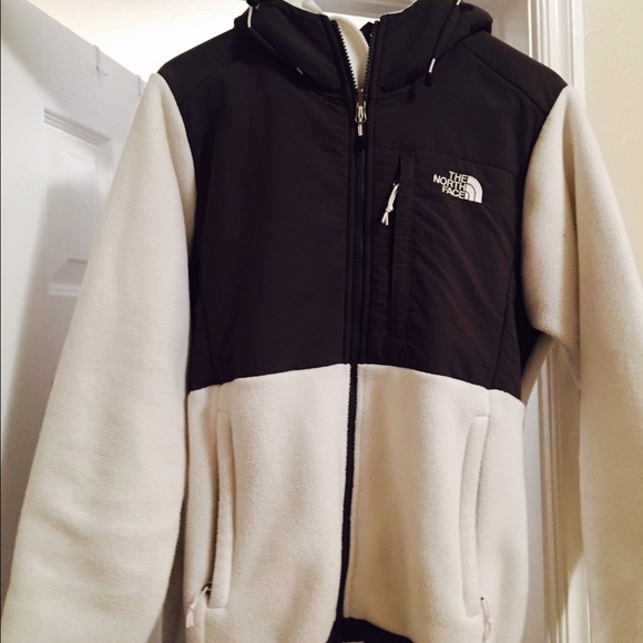 Women's white and gray hooded Denali North Face