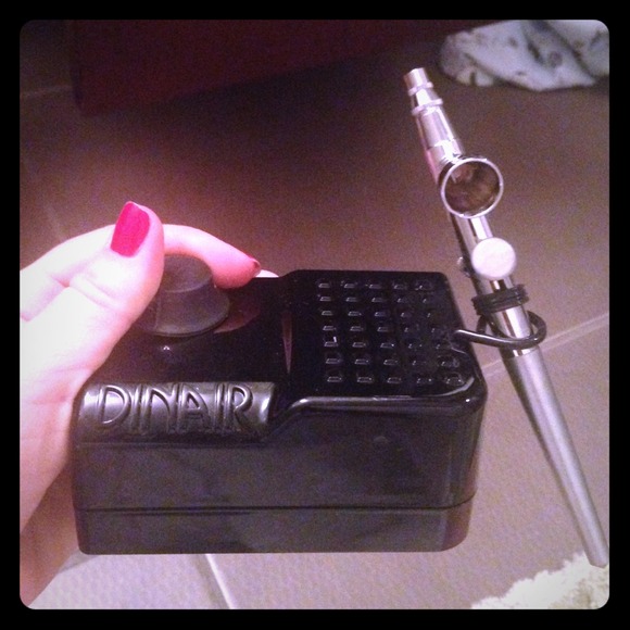 Dinair airbrush makeup machine
