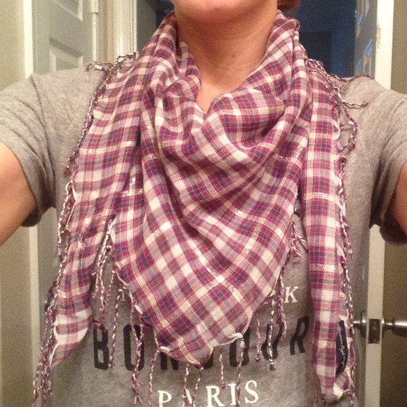 Plaid square scarf.