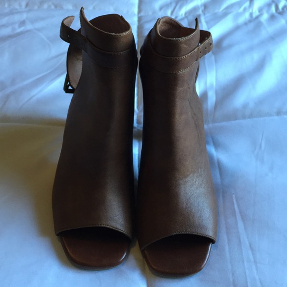 Jeffrey Campbell 5.5