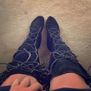 Reserved *Minnetonka knee high moccasin boots 🌻