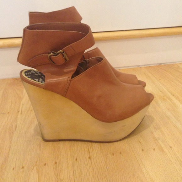Sam Edelman Shoes - Sam Edelman SZ 9 platform sandals