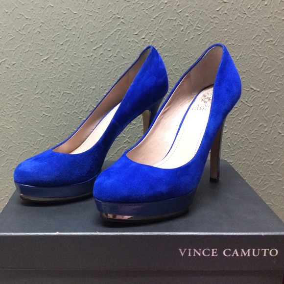 Vince Camuto Dacoma Pumps