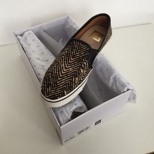 New In Box Dolce Vita Tribal Print "Gordie" Sz 8.5
