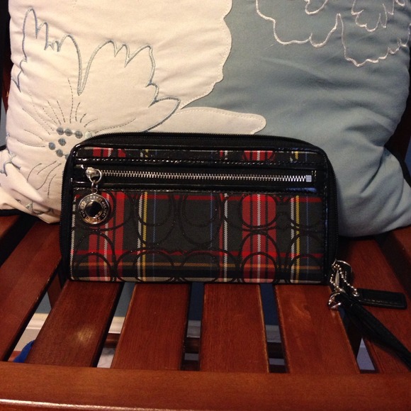 Matching Coach wallet