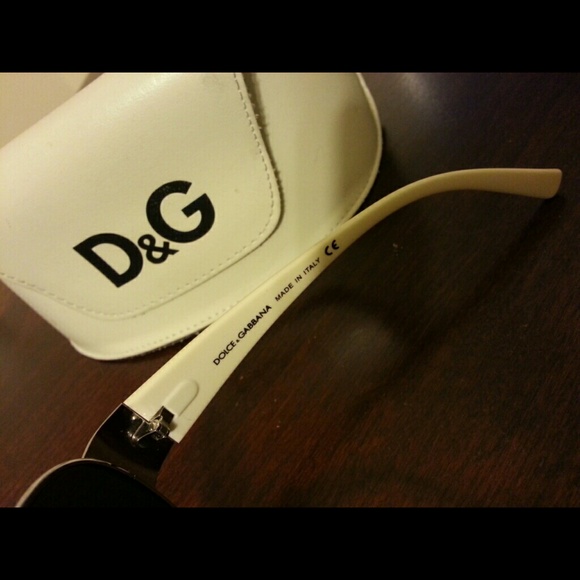 SALE! 100% authentic Dolce & Gabbana sunglasses - Picture 4 of 5