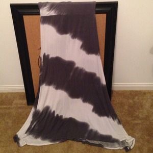 Gray & white tie dye maxi skirt