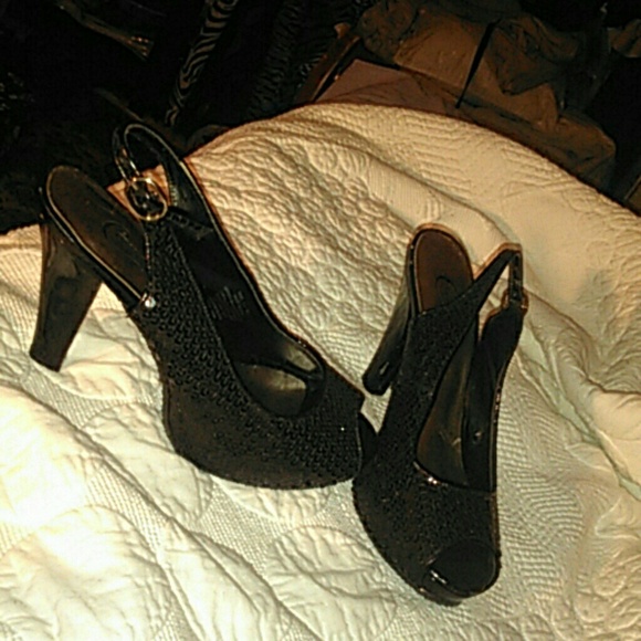 Black candies heels