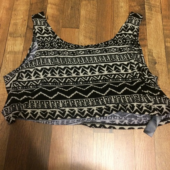 Crop top