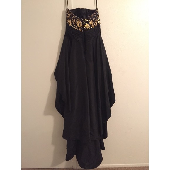 PROM DRESS! - Picture 2 of 4