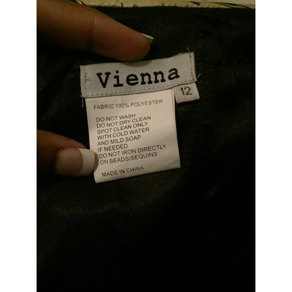 PROM DRESS! - Picture 4 of 4