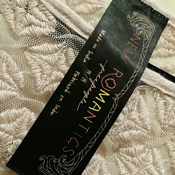 Free People Romance Collection - Picture 2 of 3