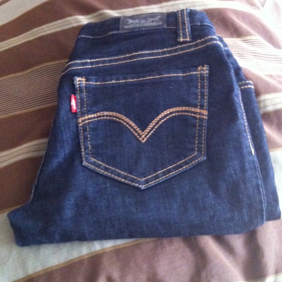 Girls Levi's Jeans - Picture 1 of 1