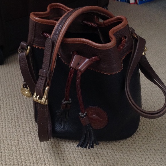 More D & B bag photos. See orig. listing.