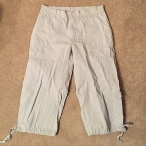 Cargo Capris