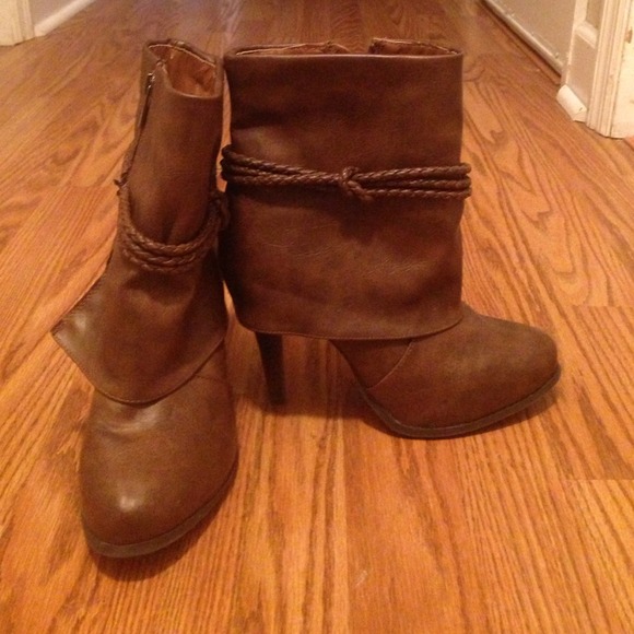 Adorable boots!