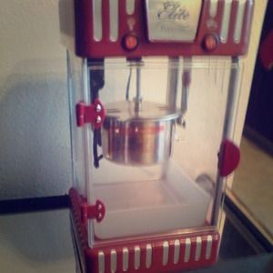 Popcorn maker
