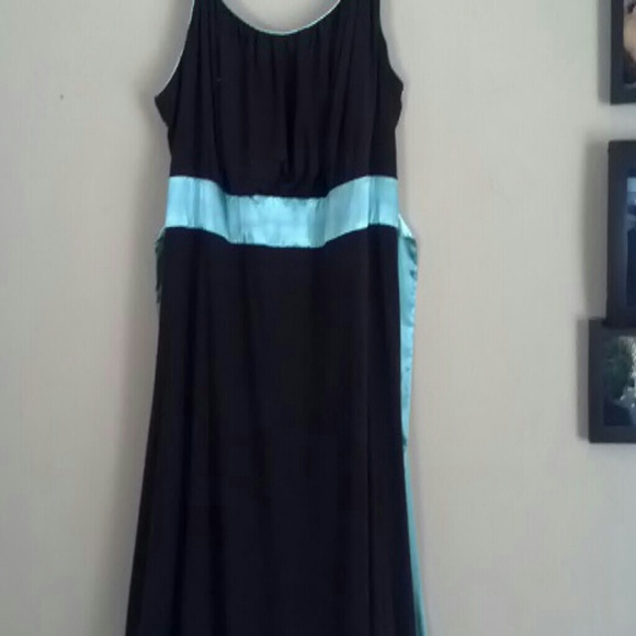 Formal tie behind dress