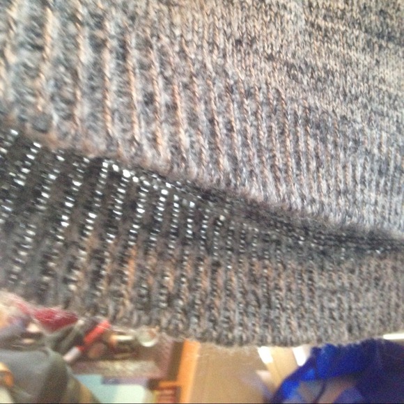 Gray knit sweater from xhilaration. - Picture 4 of 4