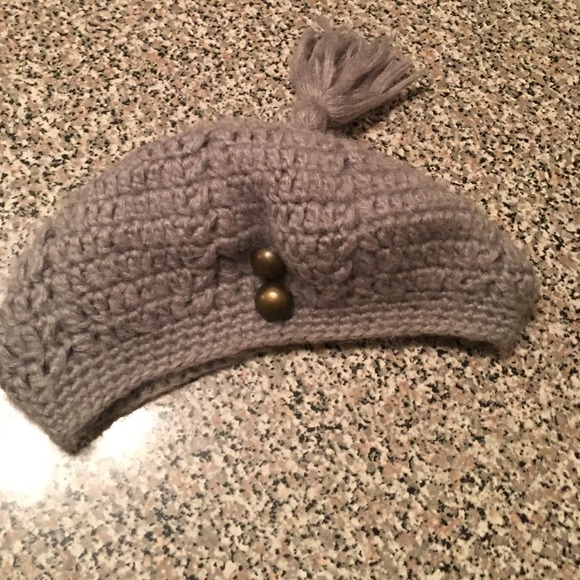 Grey hat with frilly