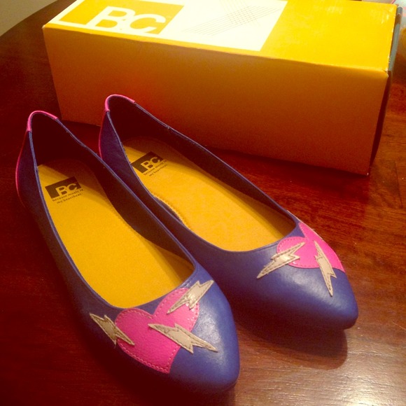 Blue leather heart flats