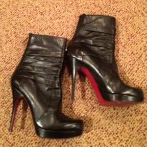 LUCIANO PADOVAN black leather platform boots