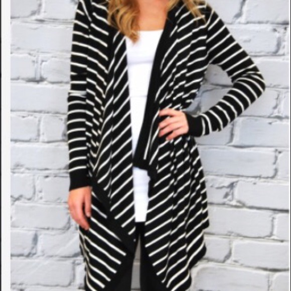 Flash sale💃Striped Cardigan -