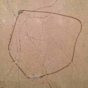 NEW Horizontal cross necklace with gold chain