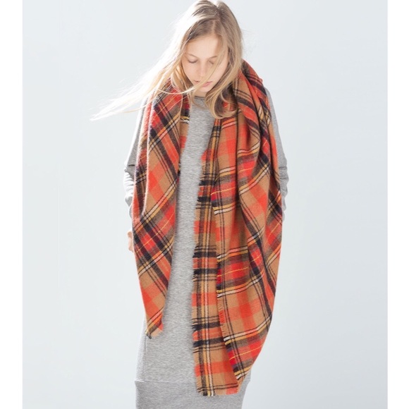 Zara Accessories - Zara Blanket Scarf
