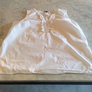 White Sleeveless top