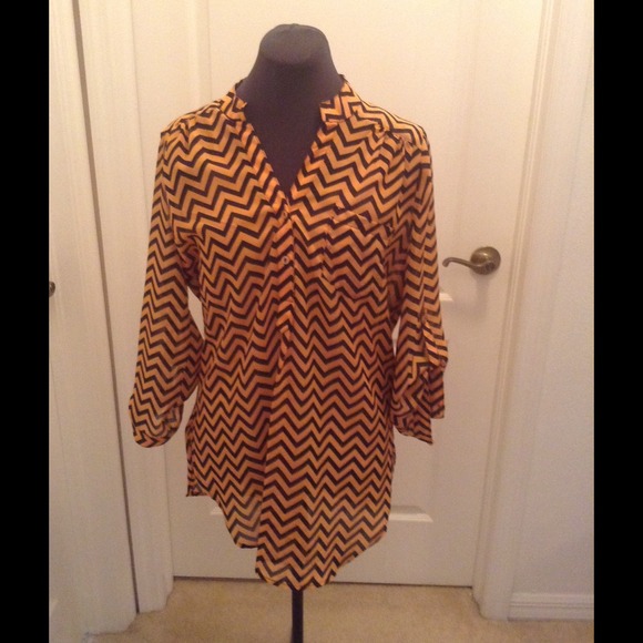 *SOLD* Orange and black chevron shirt