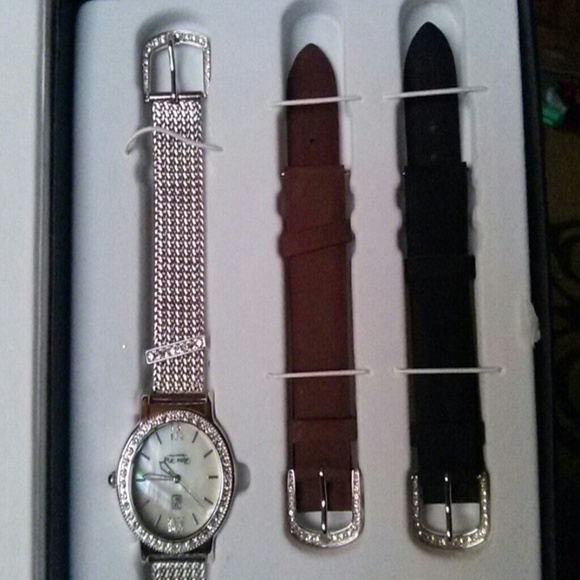 Victoria Wieck women's watch - Picture 2 of 4