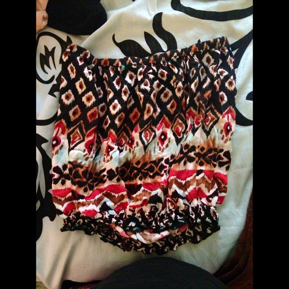 Tribal print strapless top!