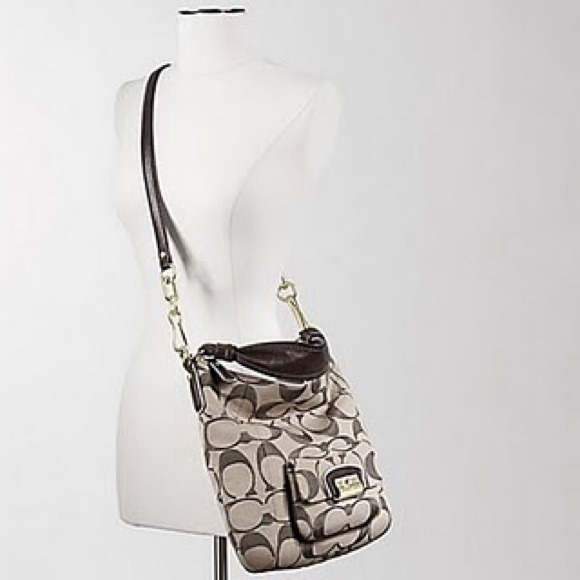 Coach Kristin Hobo 14786 -Fabulous Condition! - Picture 2 of 4