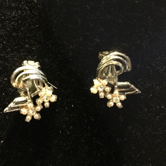 Antique costume jewlery