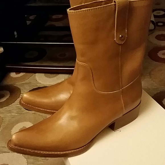 Jummy Choo Border Cowboy Short Calf Tan Boots - Picture 4 of 4