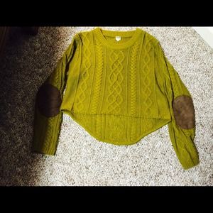 Uniq cropped sweater