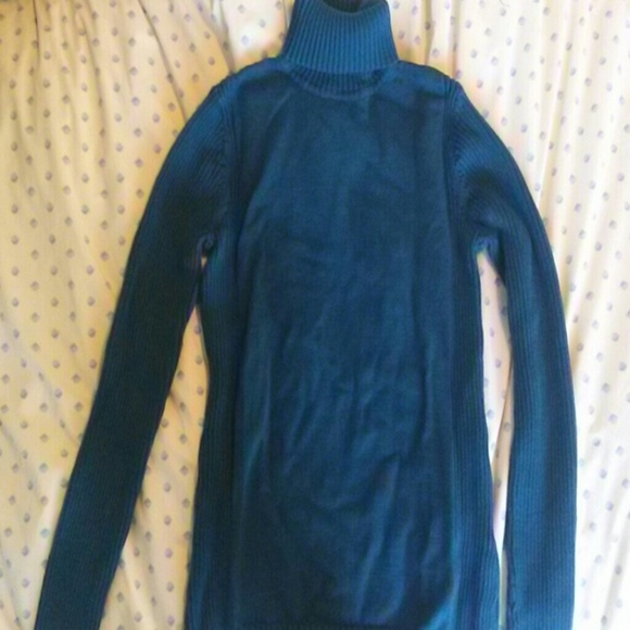 Dark blue green sweater