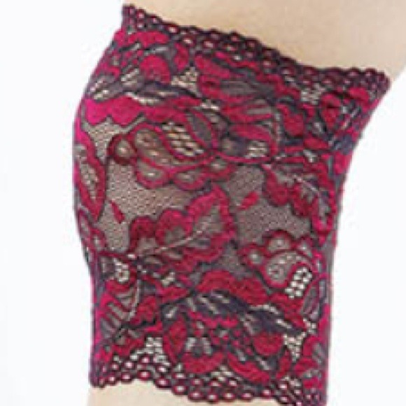 LACED LEG WARMERS TEMPORARILY OUT OF STOCK - Picture 3 of 3