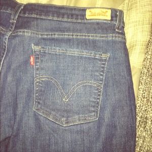 Levi's boot cut jeans (women's)