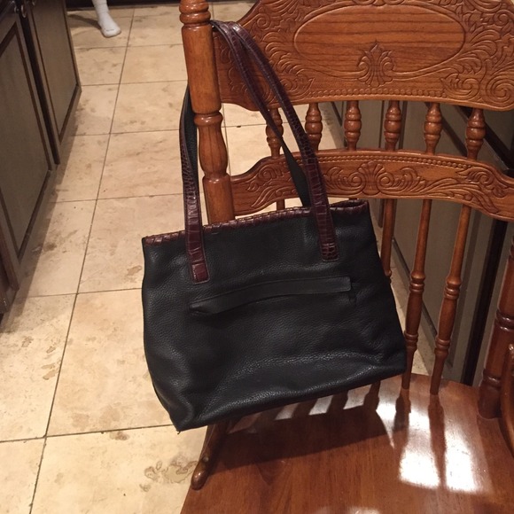 Brighton Handbag - Picture 2 of 3