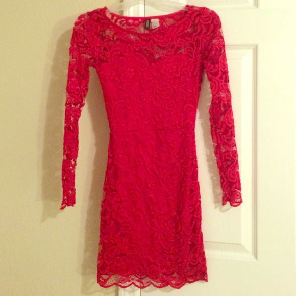 H&M Red Lace Fitted Mini Dress
