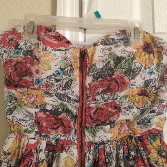 Strapless American Rag A-Line Floral Dress ☺️ - Picture 3 of 4